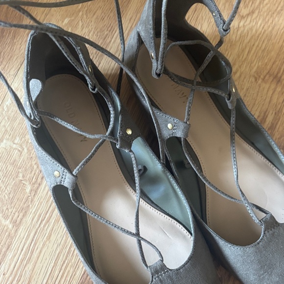 Olive colored Elegant Lace-Up Women's Flats - Picture 3 of 3